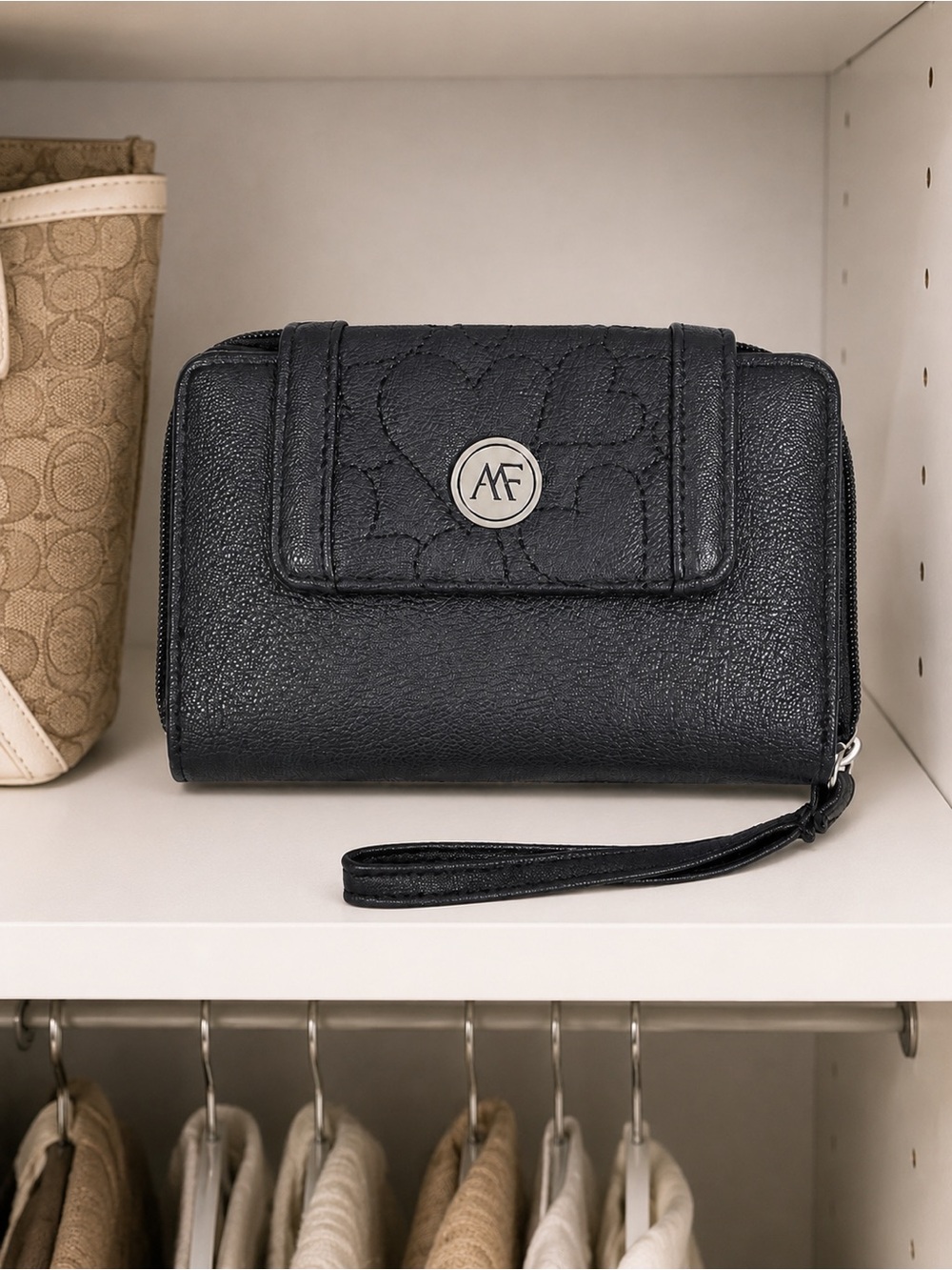 Anna Martina Franco Black Heart Stitch Wristlet Wallet | Zip Around Organizer